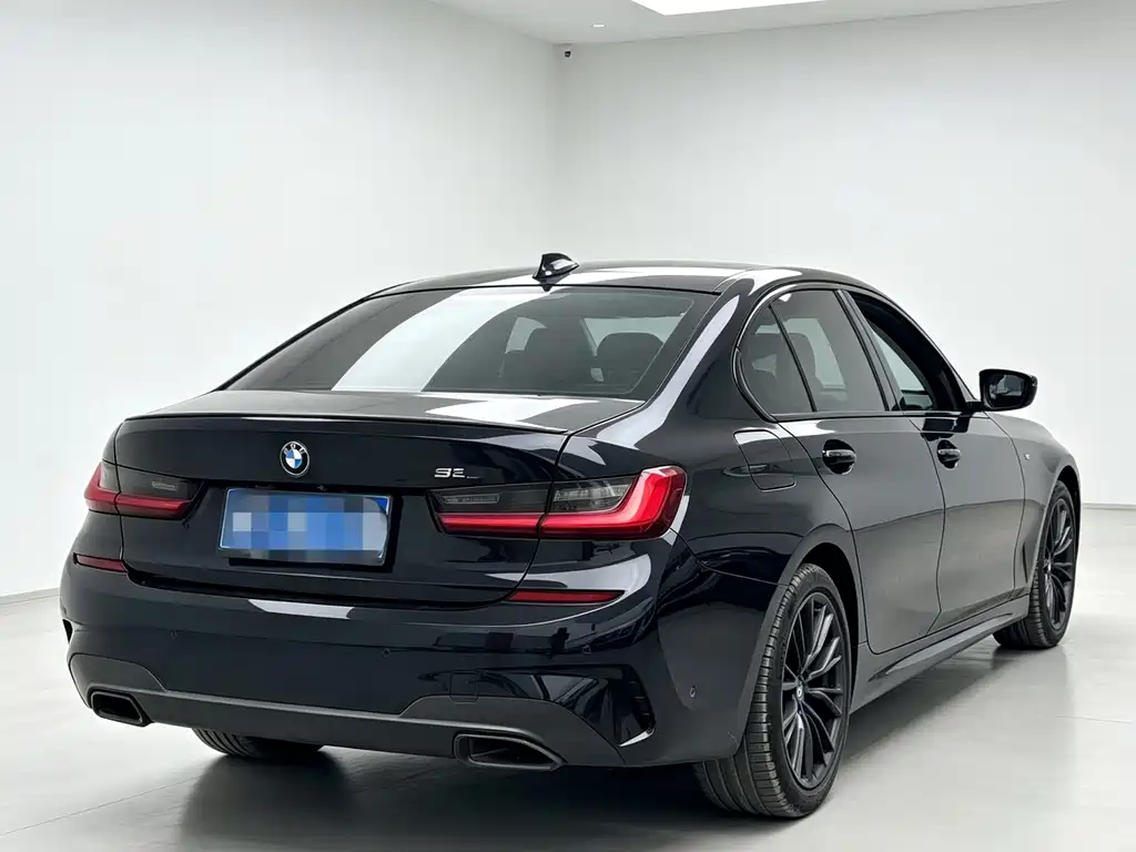BMW 3 Series — миниатюра 7