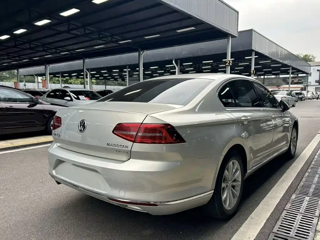 Volkswagen Magotan — миниатюра 7