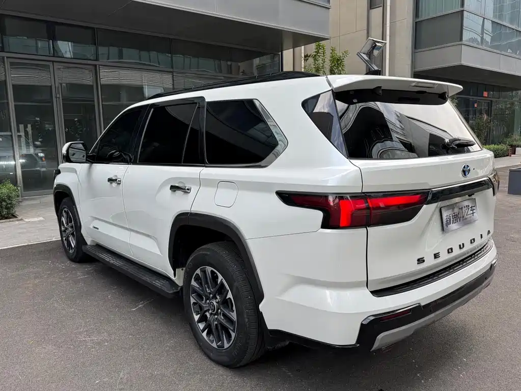 Toyota Sequoia 2023 3.5L AT