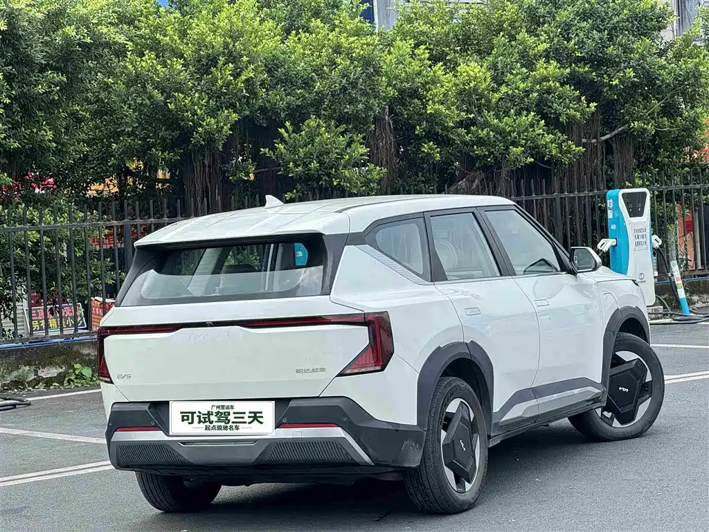 Kia EV5 — миниатюра 9