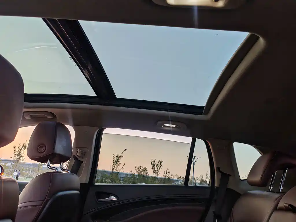 Buick Envision Plus — миниатюра 26