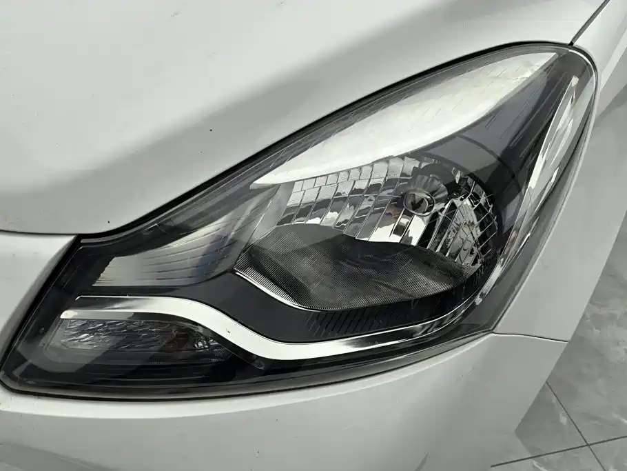 Changan Benben E-Star — миниатюра 5