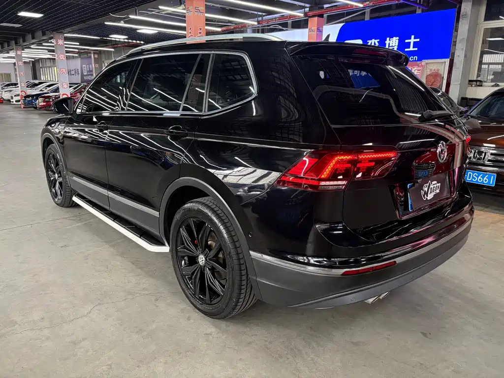 Volkswagen Tiguan L — миниатюра 7