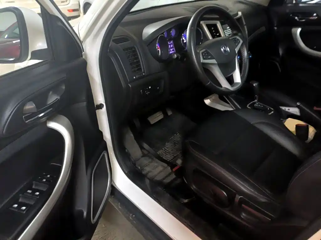 Changan CS35 — миниатюра 16
