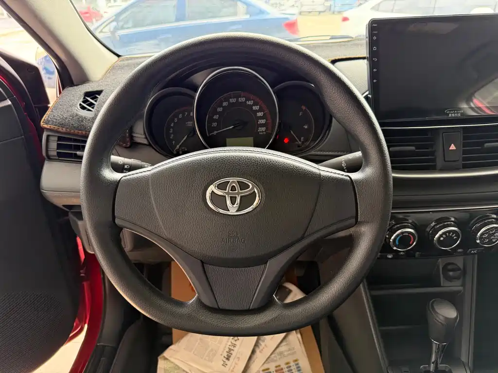 Toyota Yaris L — миниатюра 28