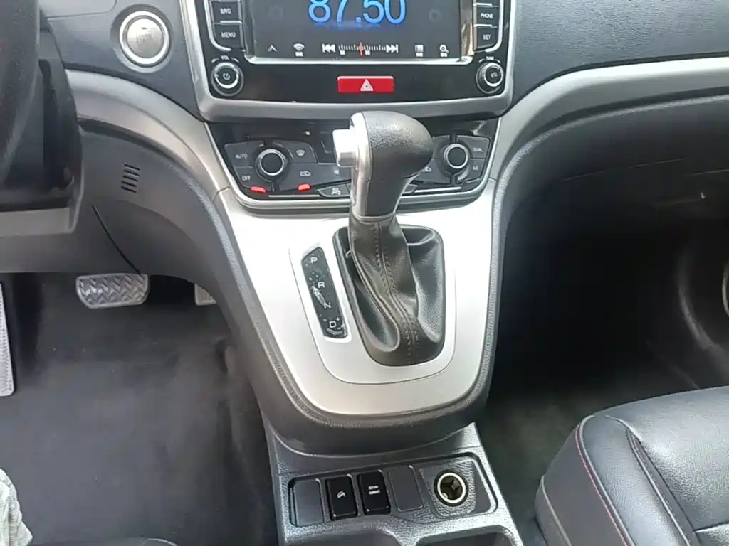 Haval M6 — миниатюра 14