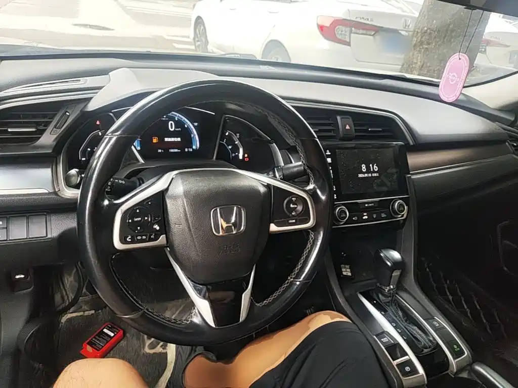 Honda Civic — миниатюра 10
