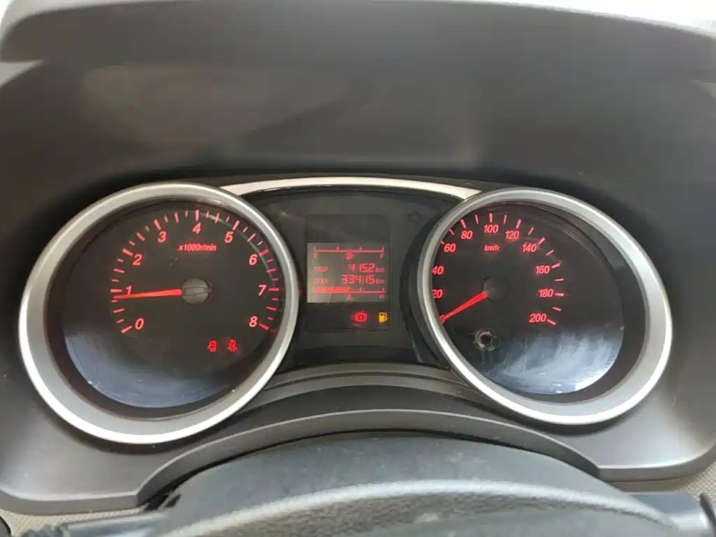 Wuling Hongguang — миниатюра 12