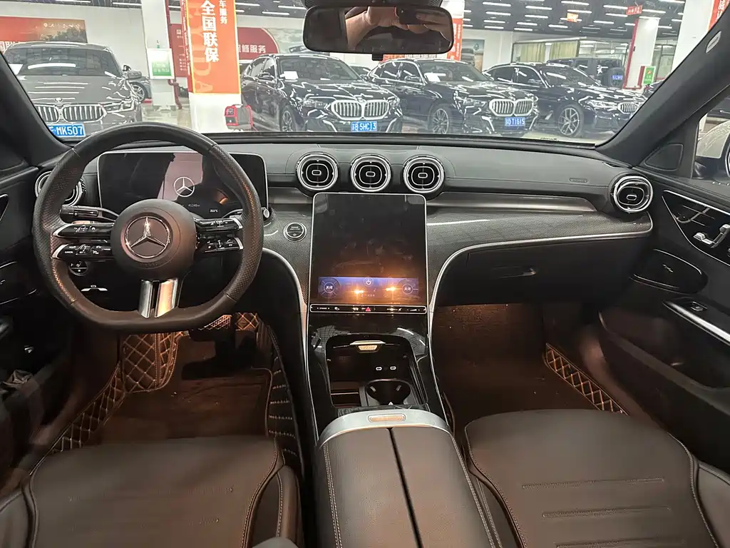 Mercedes-Benz C-Class — миниатюра 6