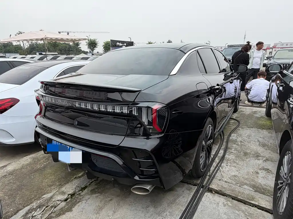 Lynk & Co 03 — миниатюра 14