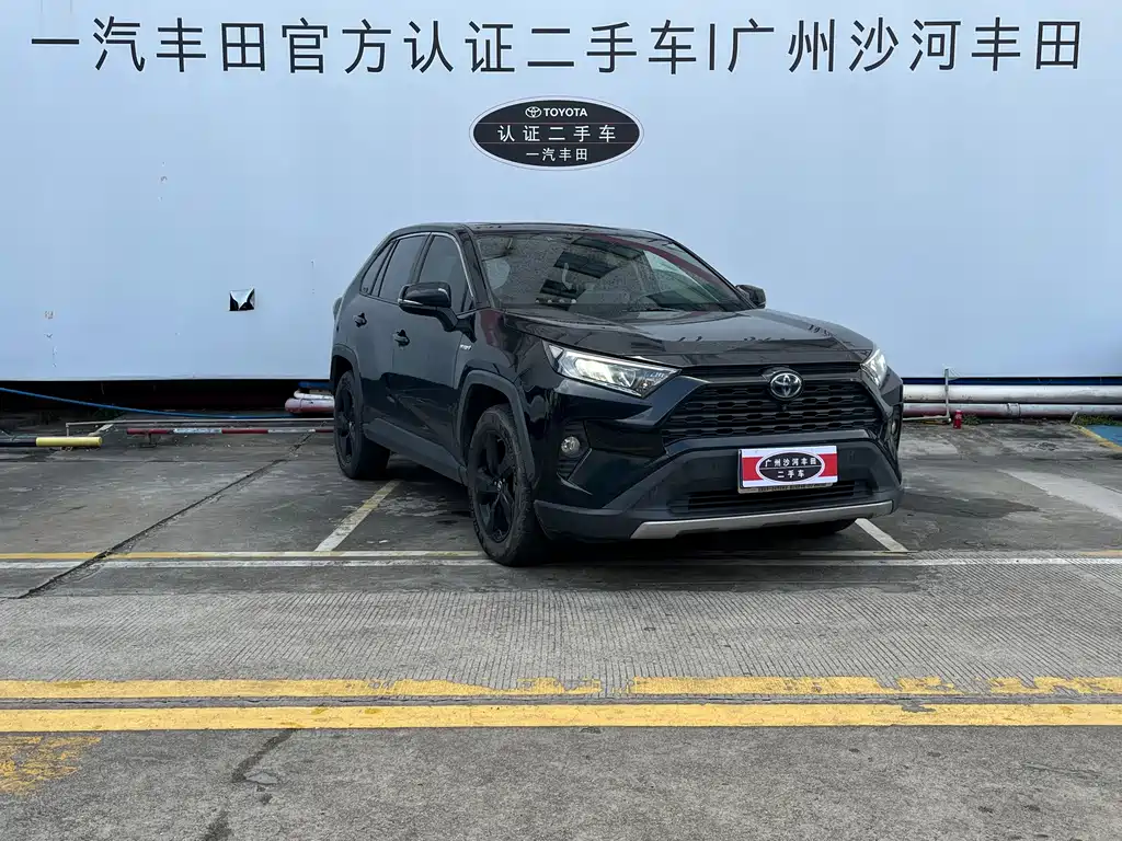 Toyota RAV4 — миниатюра 3