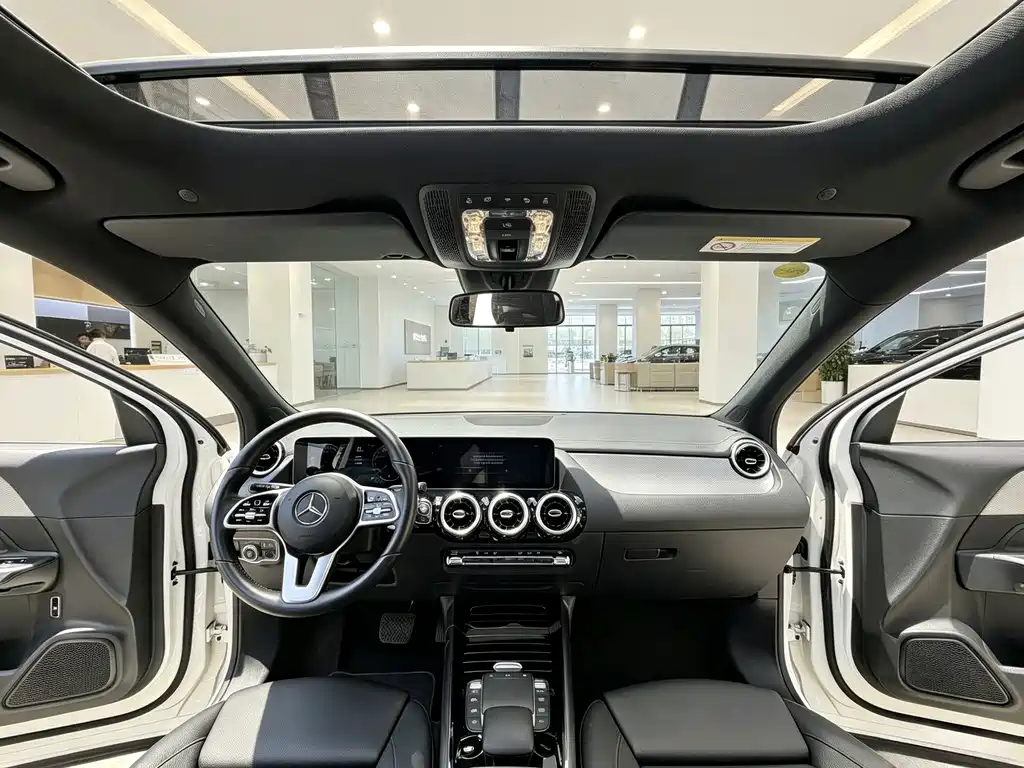 Mercedes-Benz GLA — миниатюра 13