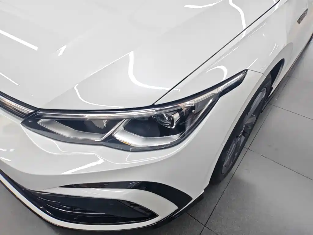 Volkswagen Golf — миниатюра 24