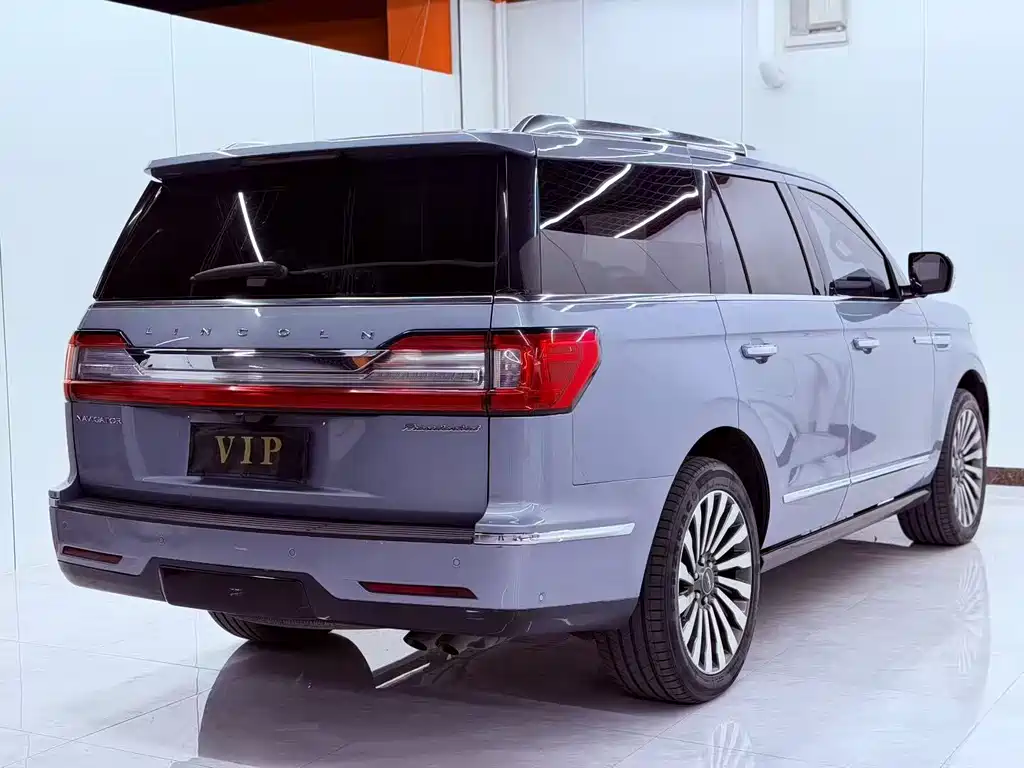 Lincoln Navigator — миниатюра 7