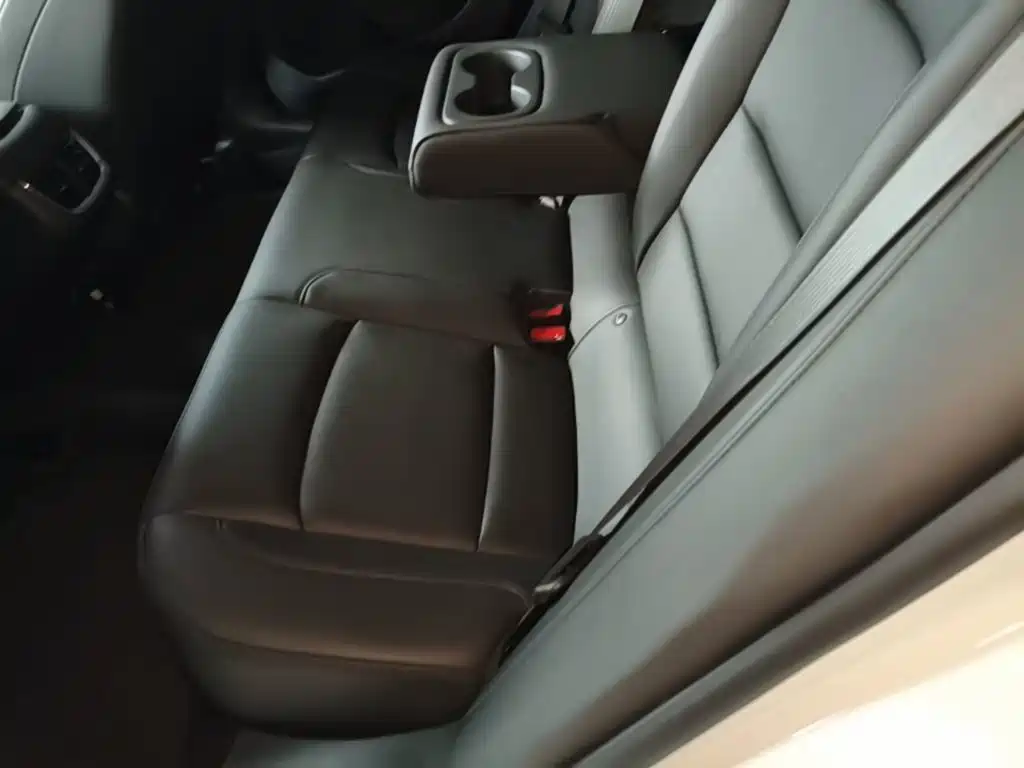 Chevrolet Malibu XL — миниатюра 17