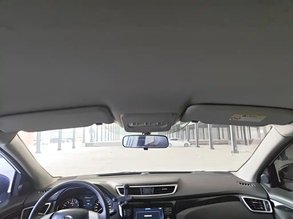 Nissan Qashqai — миниатюра 18