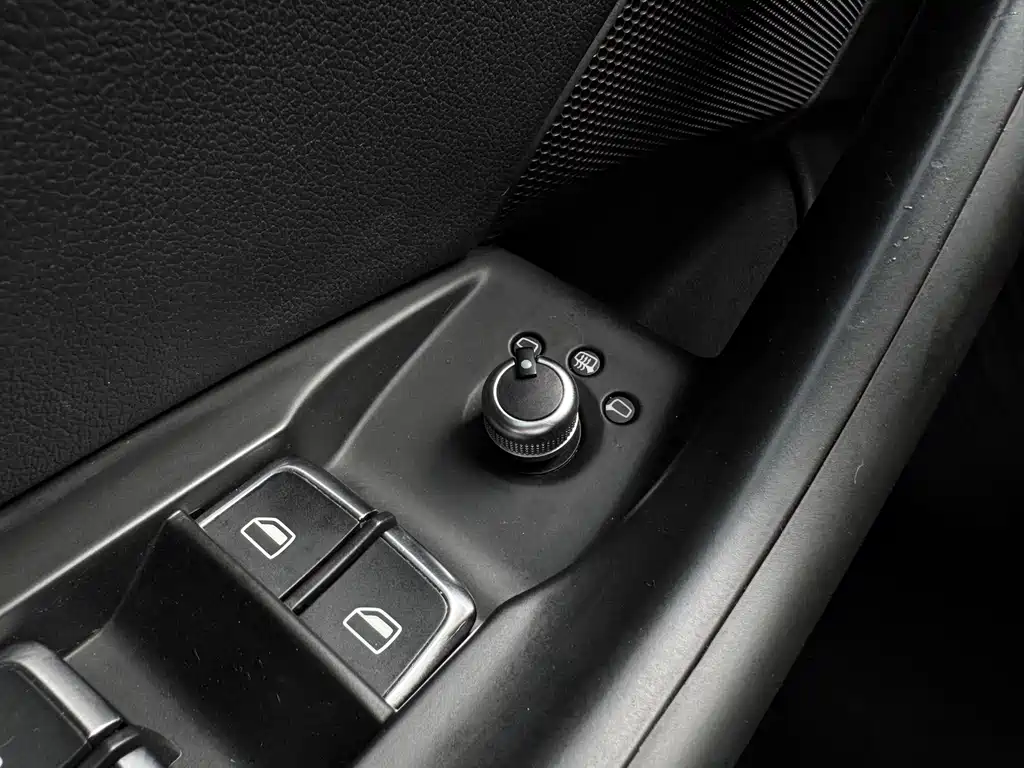 Audi Q3 — миниатюра 12