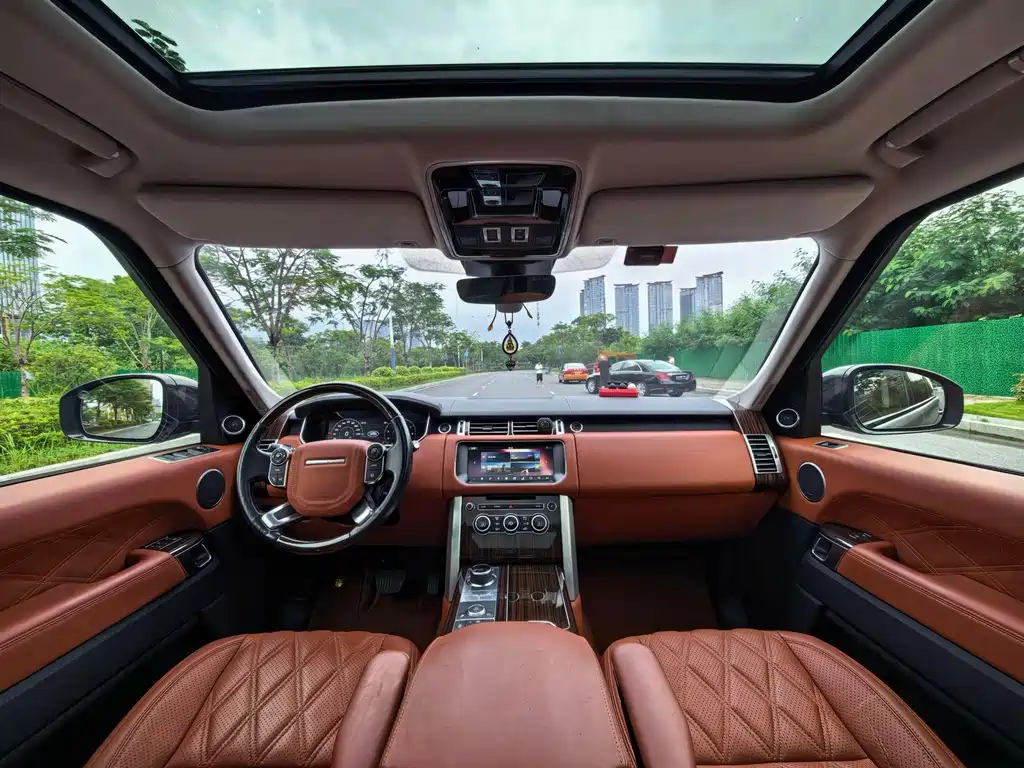 Land Rover Range Rover — миниатюра 13