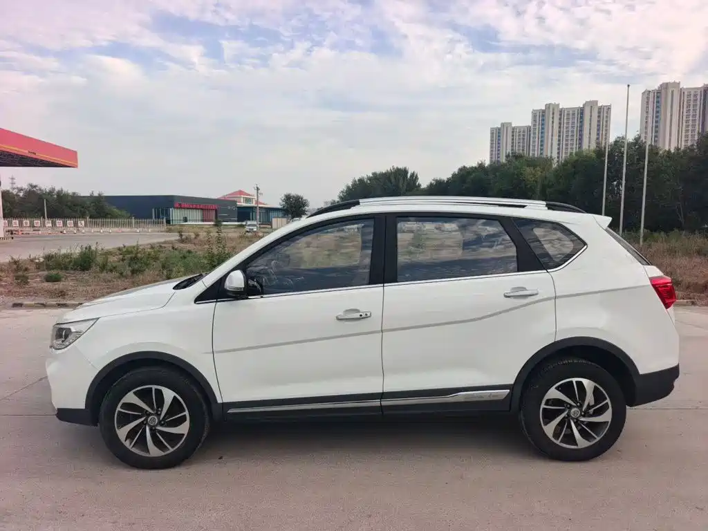 Baojun 560 — миниатюра 5