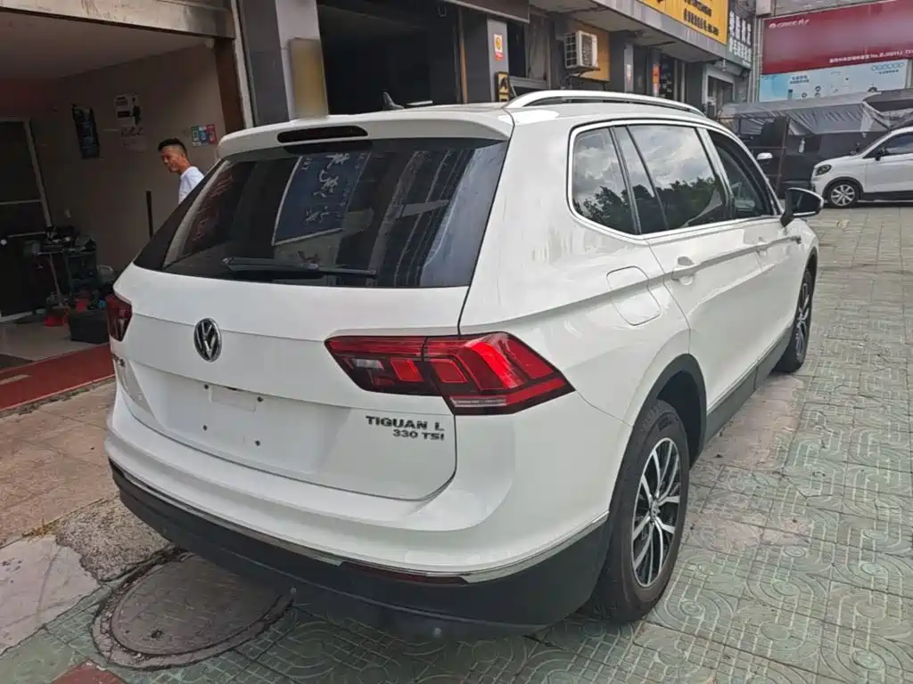 Volkswagen Tiguan L — миниатюра 7