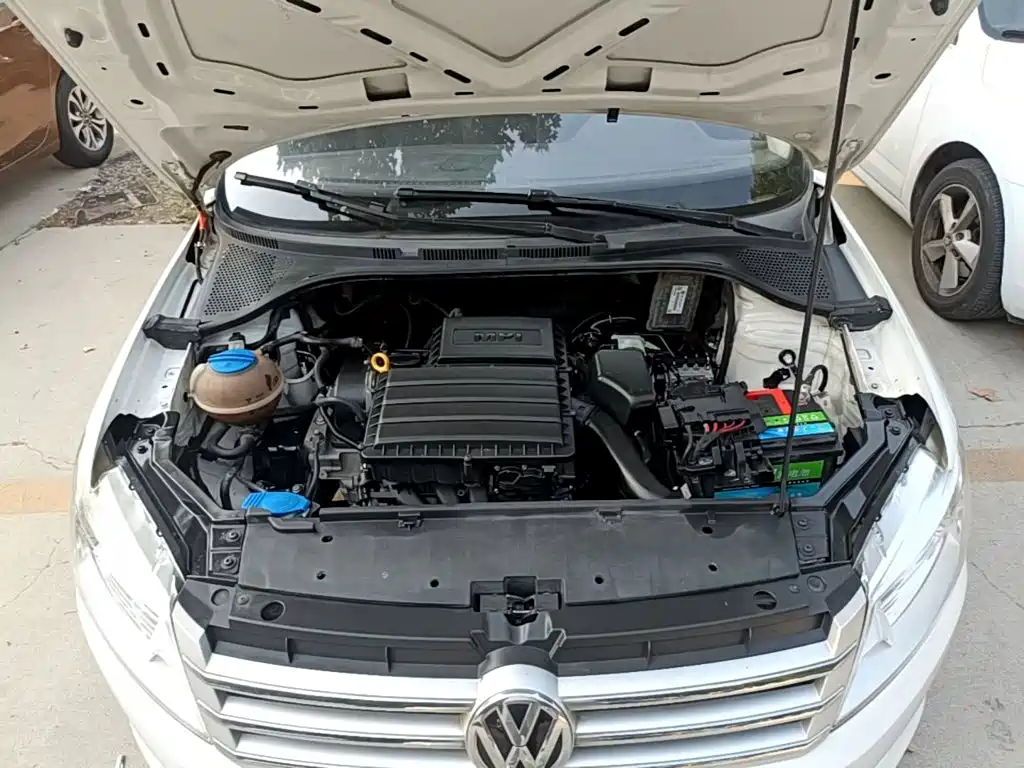 Volkswagen Santana — миниатюра 20