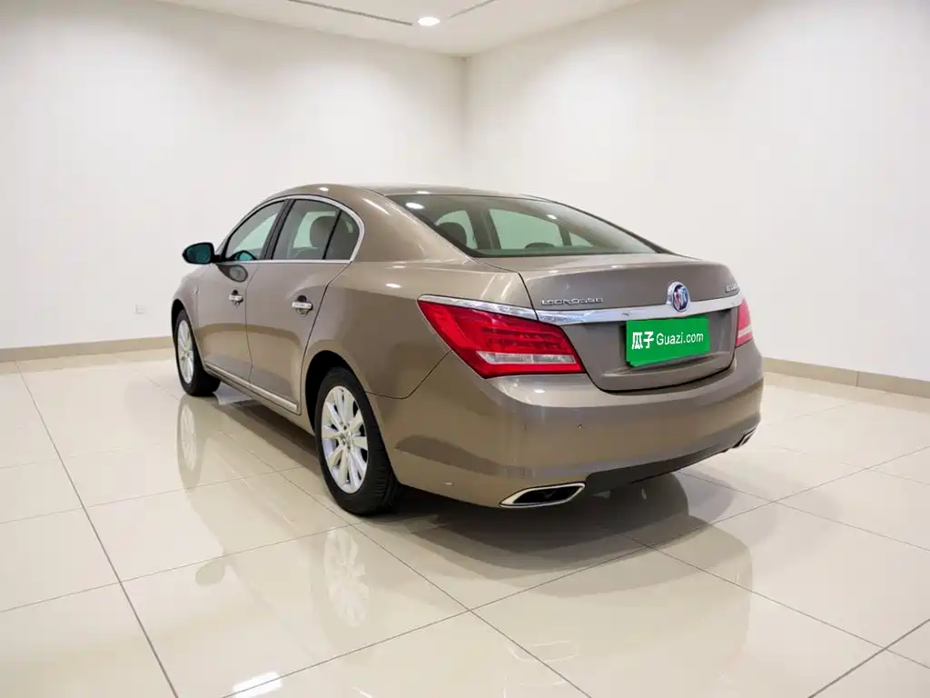 Buick LaCrosse — миниатюра 25