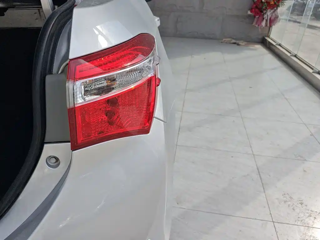 Toyota Corolla — миниатюра 8