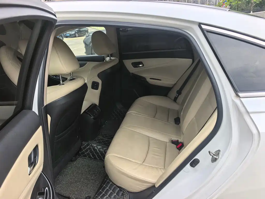 Honda Spirior 2.4L Premium Edition, фото 16