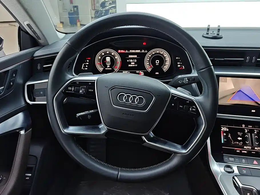 Audi A7L — миниатюра 15