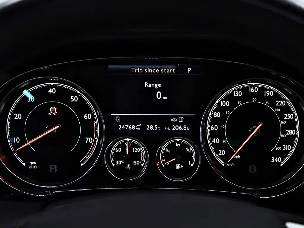Bentley Flying Spur — миниатюра 9