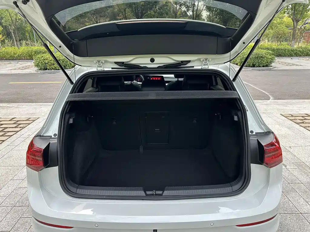 Volkswagen Golf — миниатюра 17