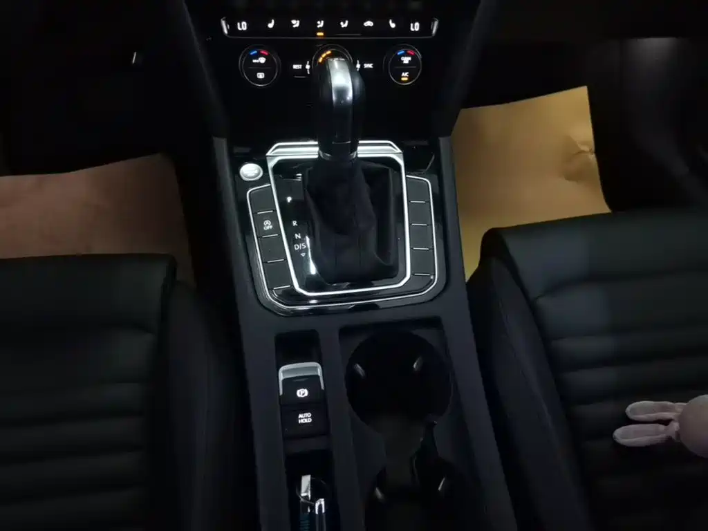 Volkswagen Magotan — миниатюра 14