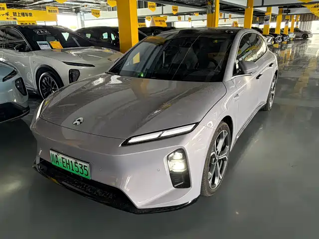 2025 Nio ET5
