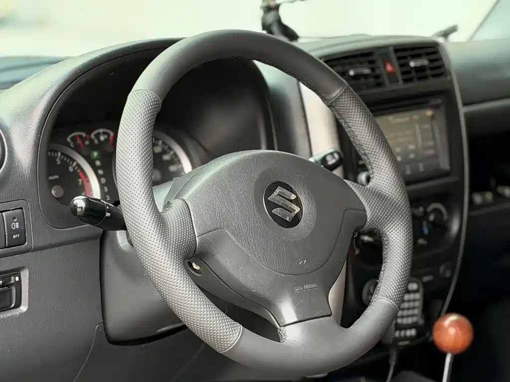 Suzuki Jimny — миниатюра 21