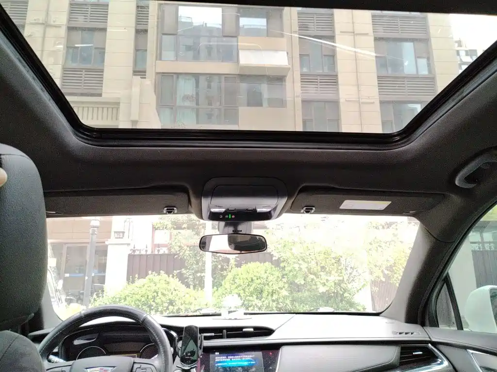 Cadillac XT6 — миниатюра 9
