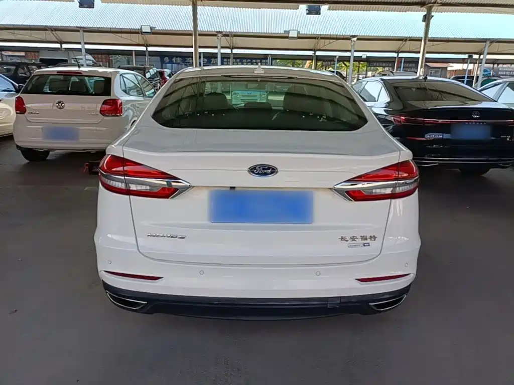 Ford Mondeo — миниатюра 6