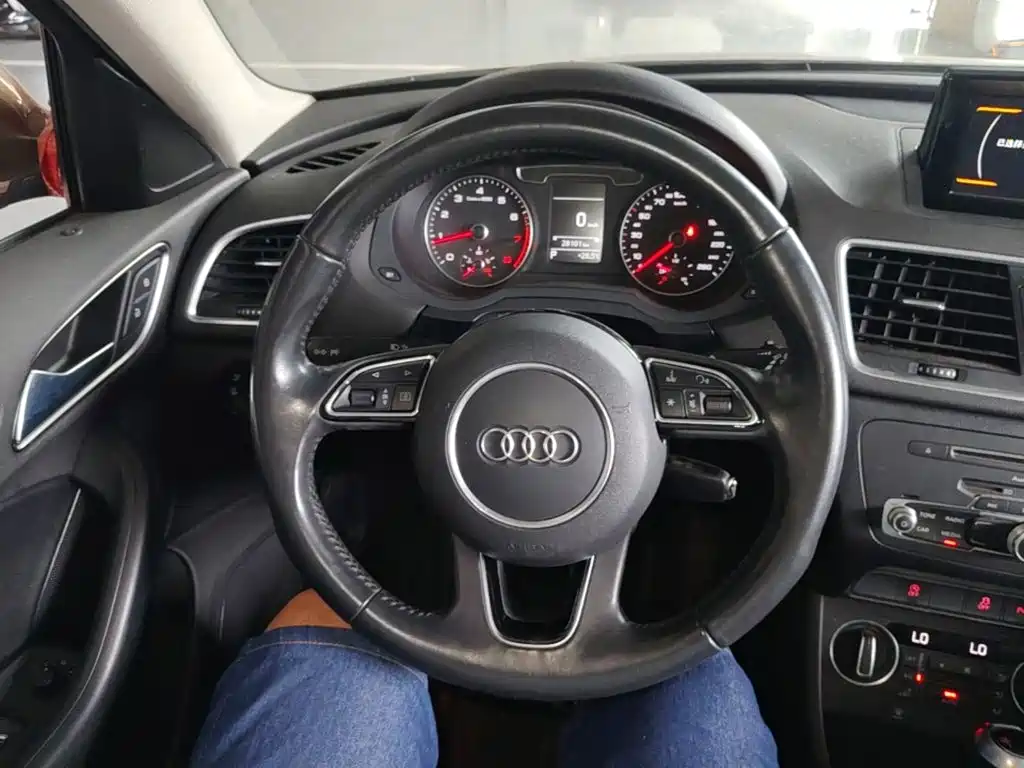 Audi Q3 — миниатюра 11