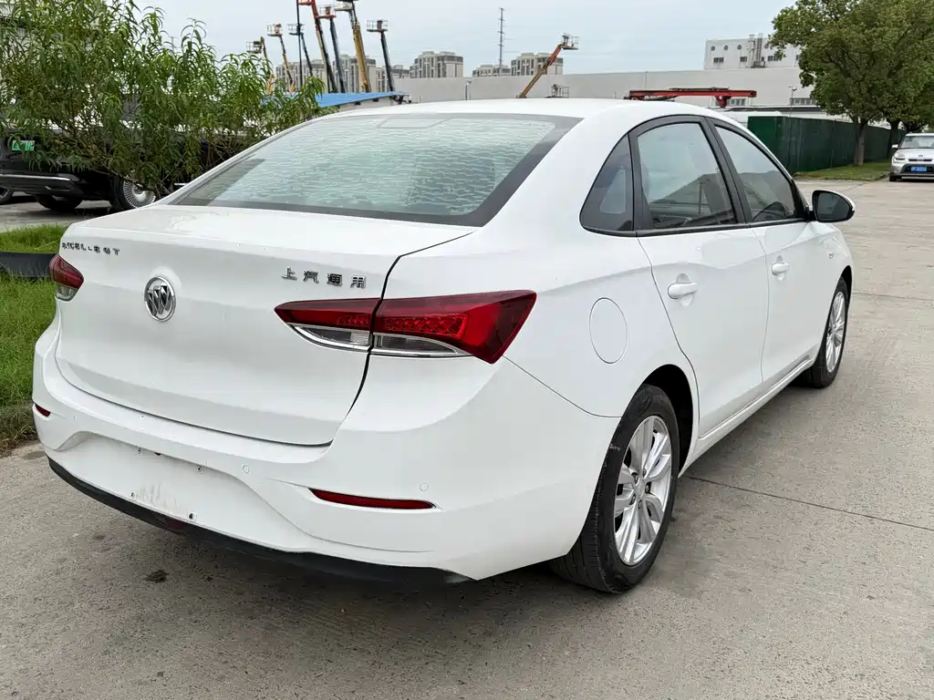 Buick Excelle — миниатюра 7