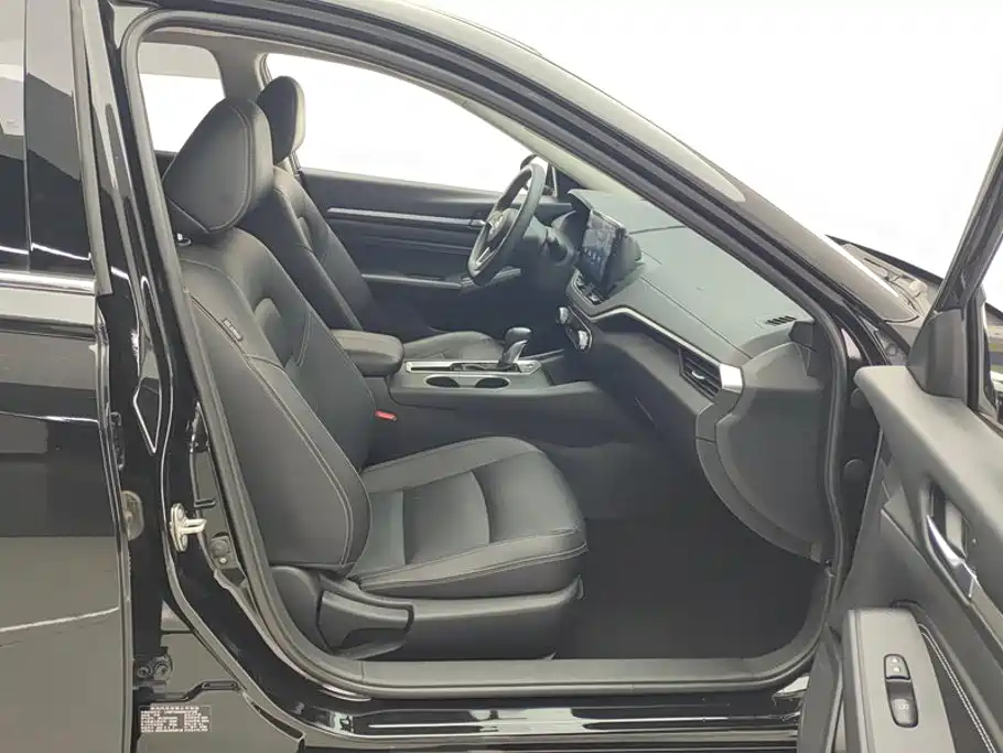 Nissan Teana — миниатюра 8