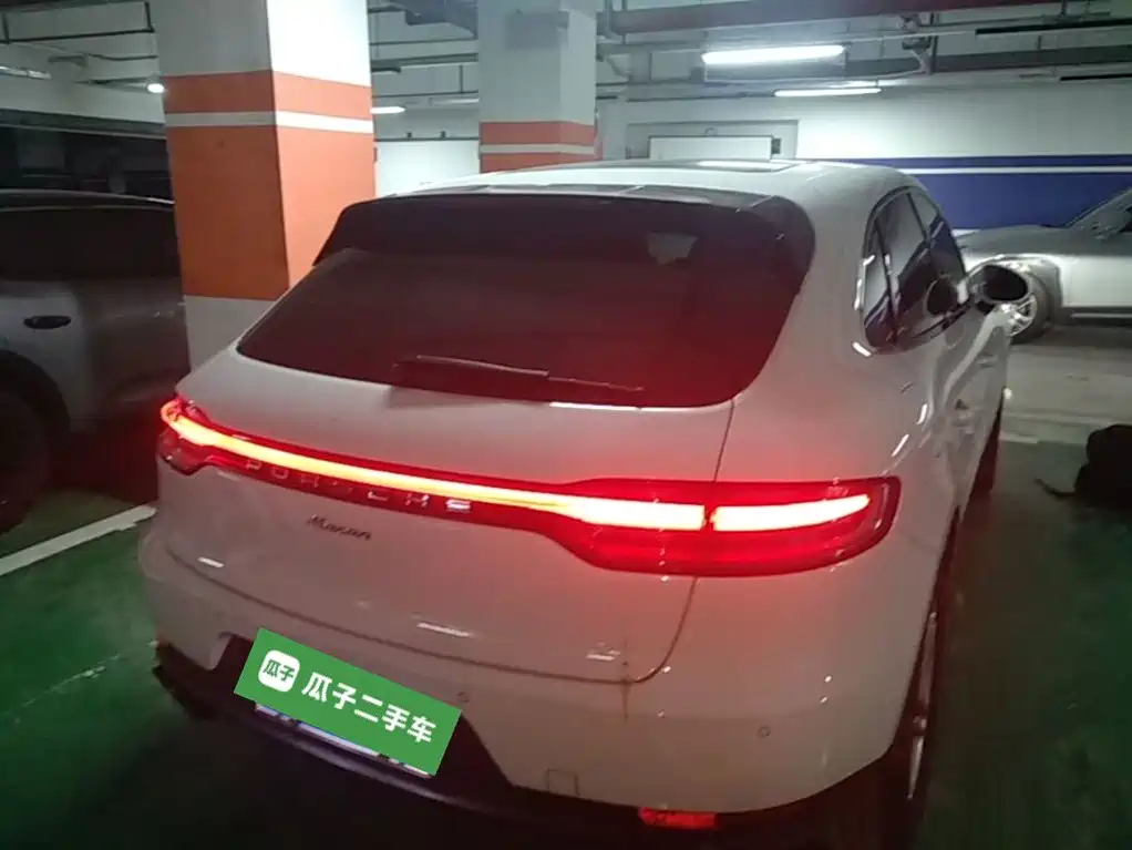 Porsche Macan — миниатюра 7