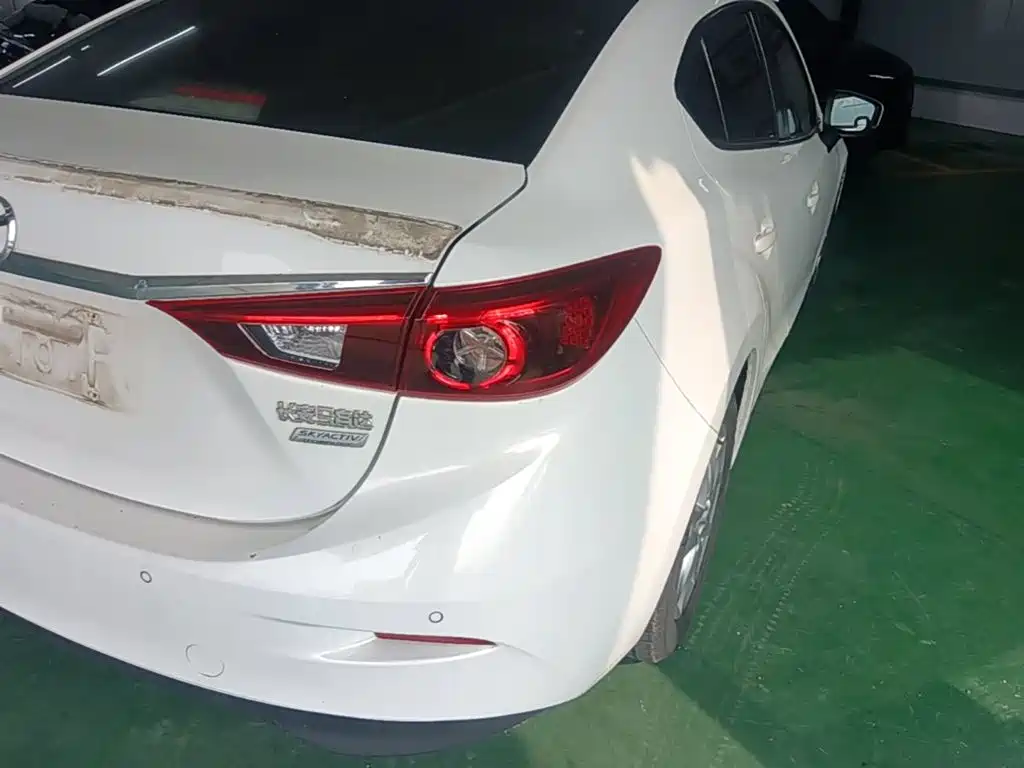 Mazda 3 Axela — миниатюра 8