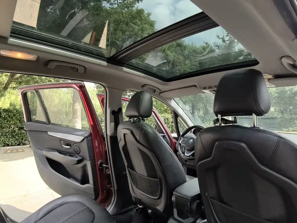 BMW 2 Series Gran Tourer — миниатюра 7