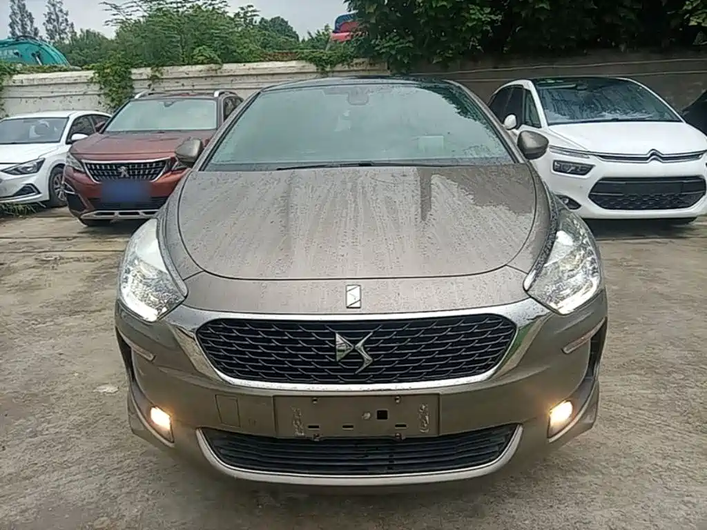 DS DS 5 — миниатюра 3