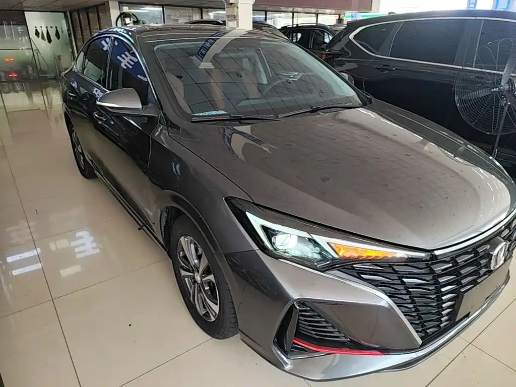Changan Eado — миниатюра 4