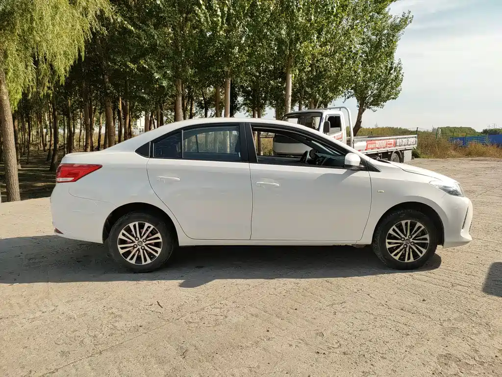 Toyota Vios — миниатюра 4