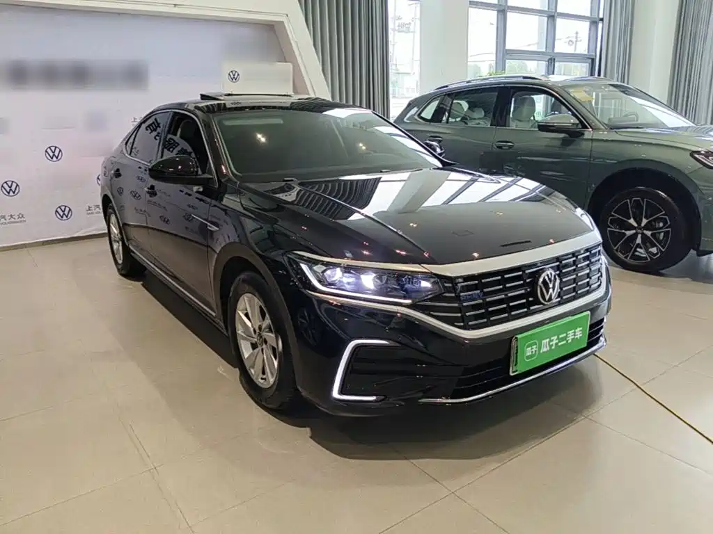 Volkswagen Passat PHEV — миниатюра 4