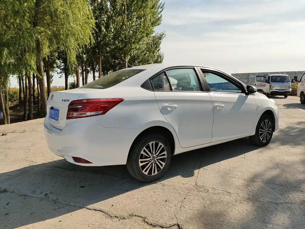 Toyota Vios — миниатюра 10