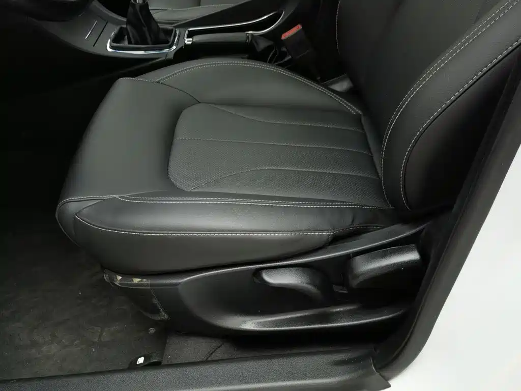 Geely Emgrand — миниатюра 20