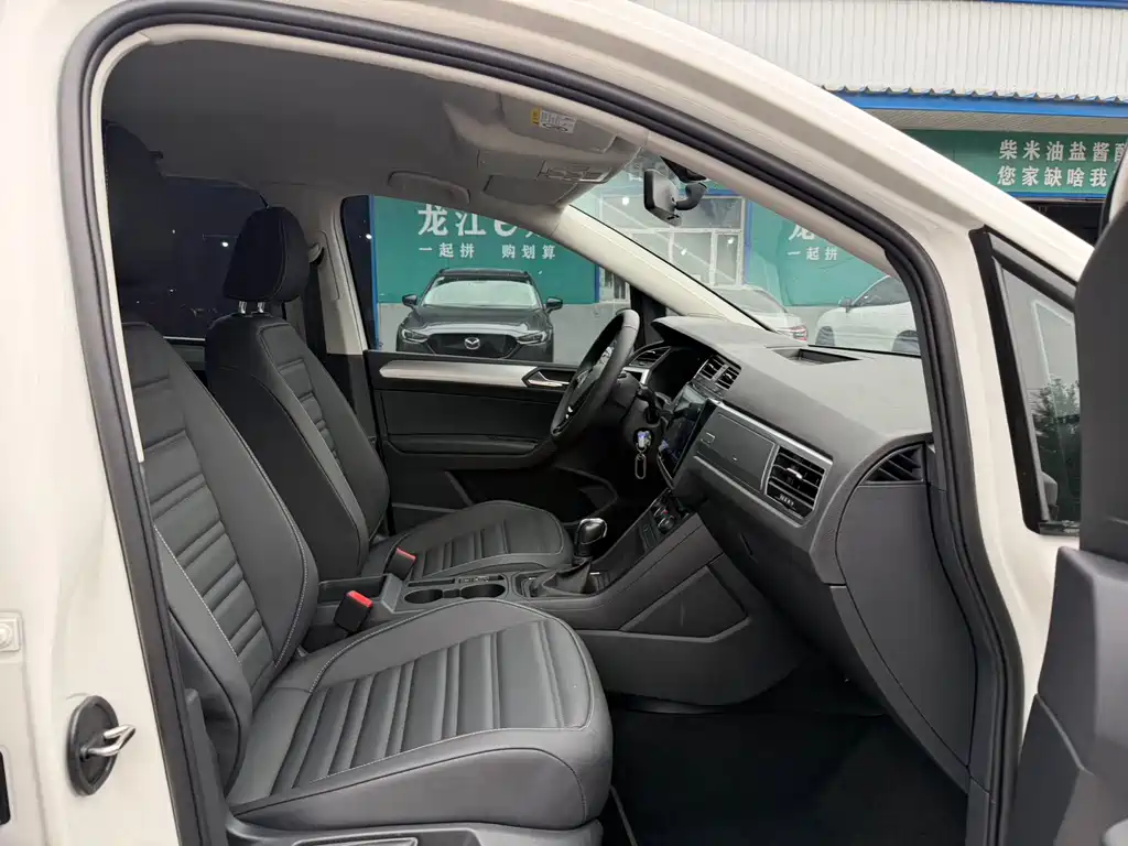 Volkswagen Touran — миниатюра 9