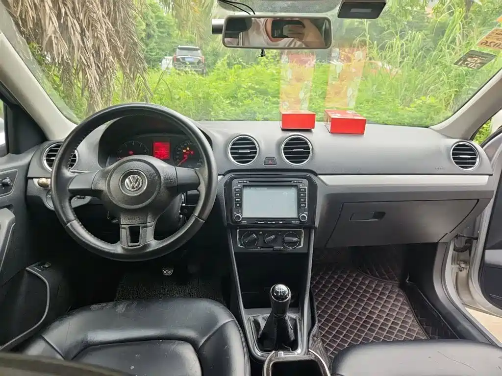 Volkswagen Jetta — миниатюра 10